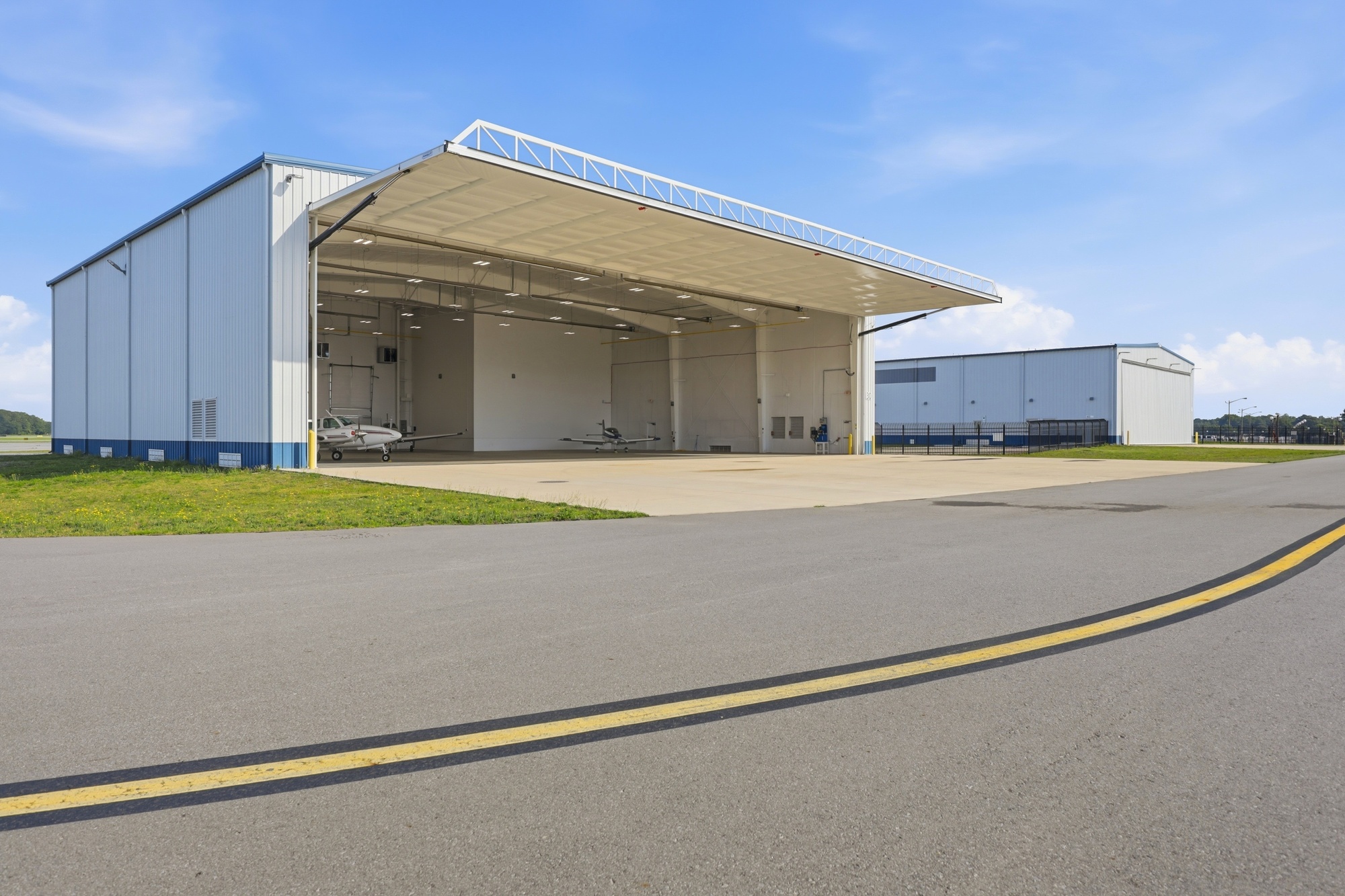 Hangar 30 5