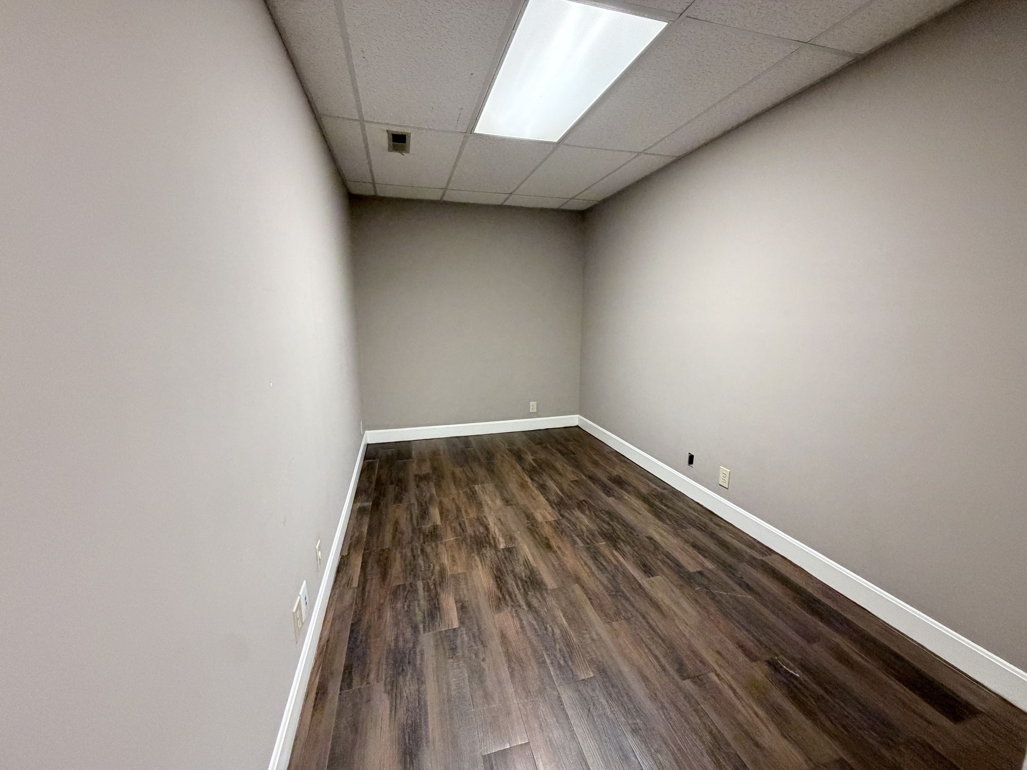 Middletown Office Condos - 11603 Shelbyville Rd, Ste 6 and Ste 11 & 12 4