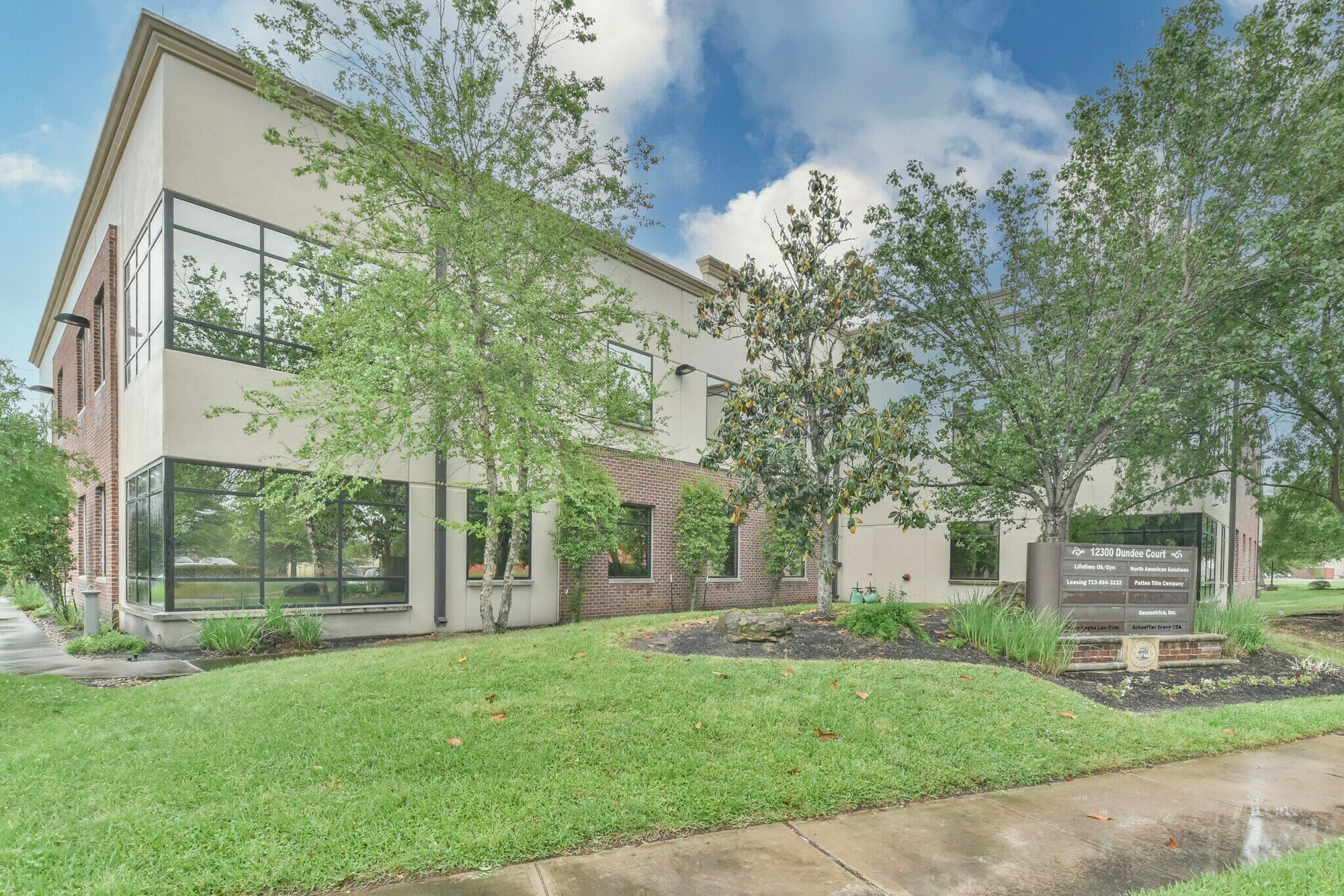 Fully furnished Office Sublease