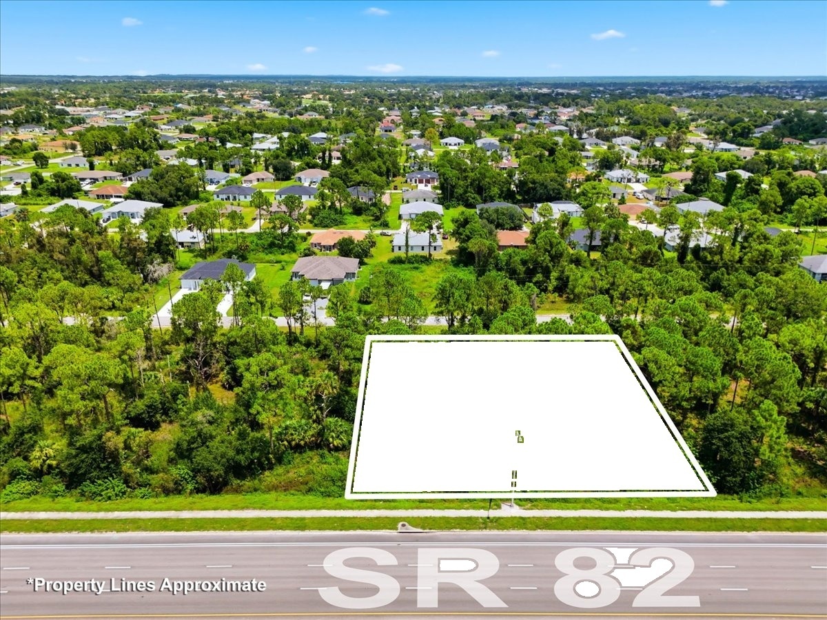 Land in Lehigh Acres 4
