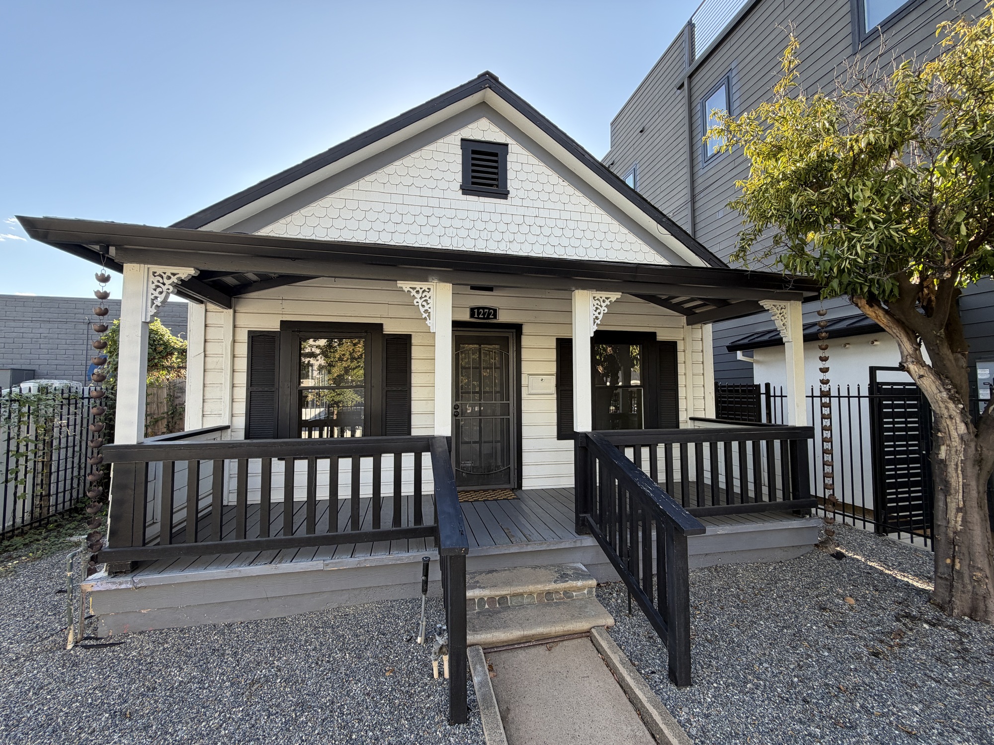 Downtown Office w/ Parking