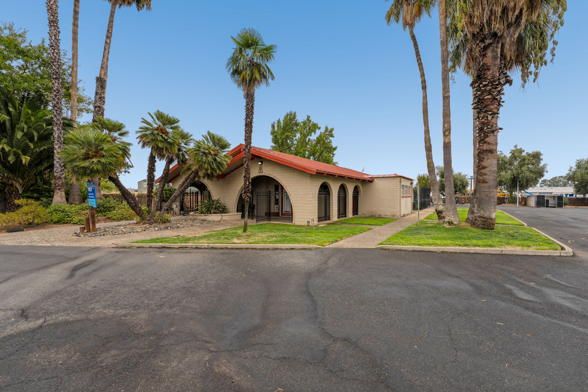 Retail in Oroville 3