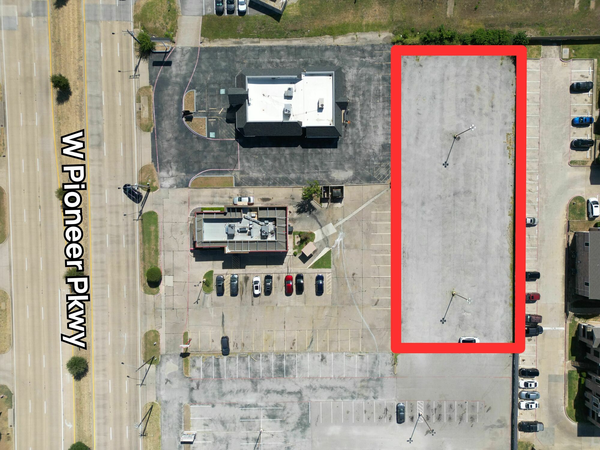 Build-to-suit and ground lease opportunity at 1816 W Pioneer Parkway in Arlington, Texas. 3