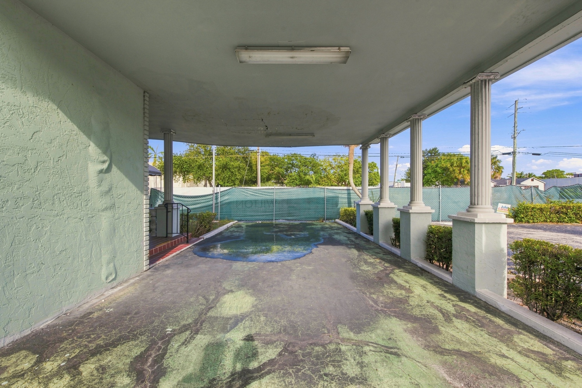 Wilton Hotel & Pool Club — photo 8