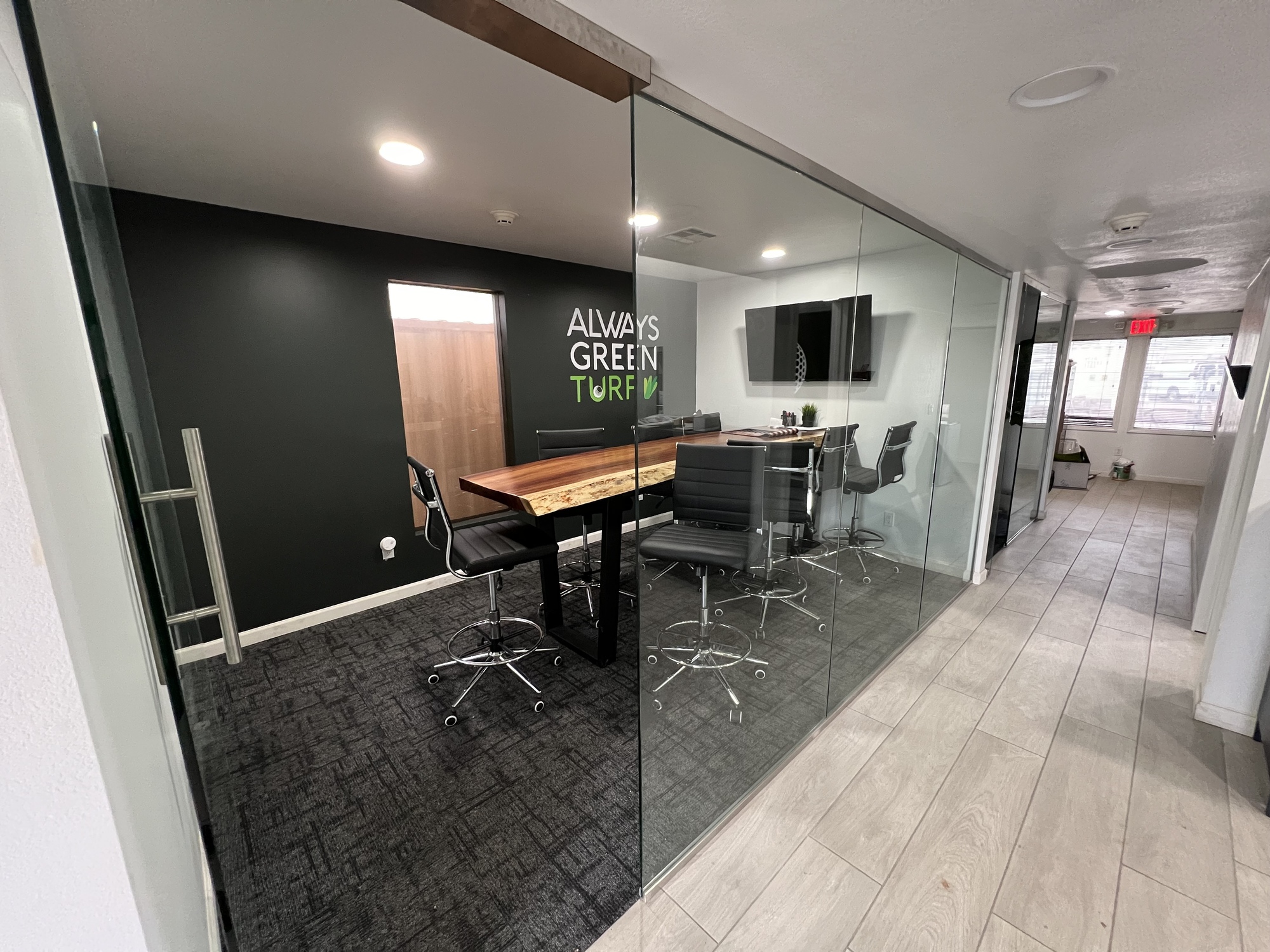 Freestanding Office with 4,200 SF Secured Yard 3