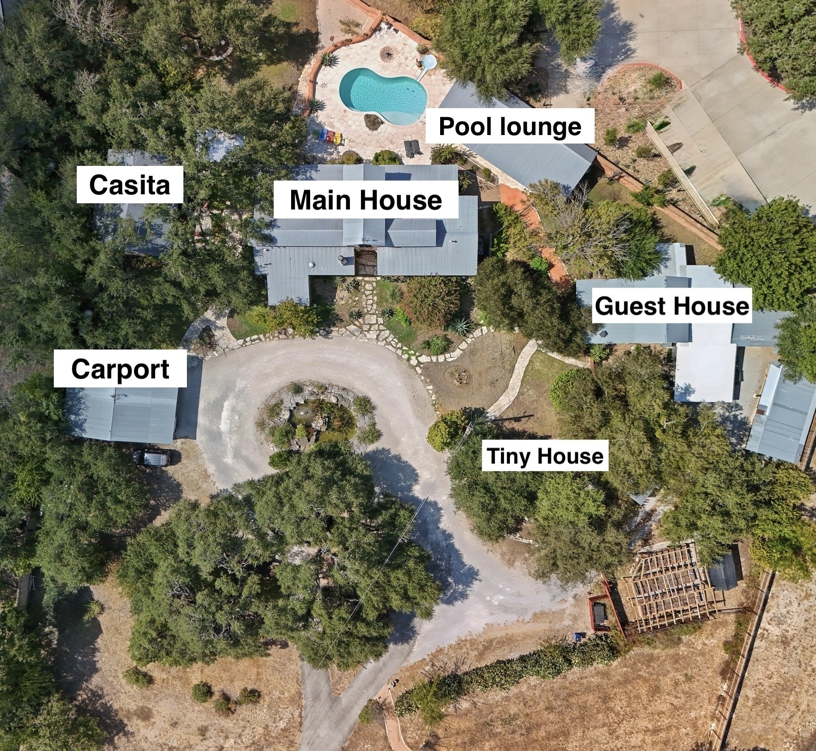 SANTA FE-STYLE LAKE TRAVIS HAVEN 3