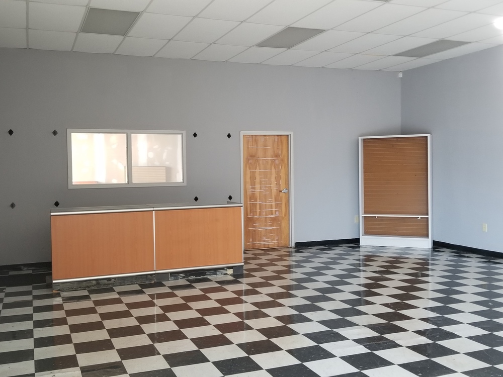 4724 Hamilton Road, Columbus, GA, Showroom