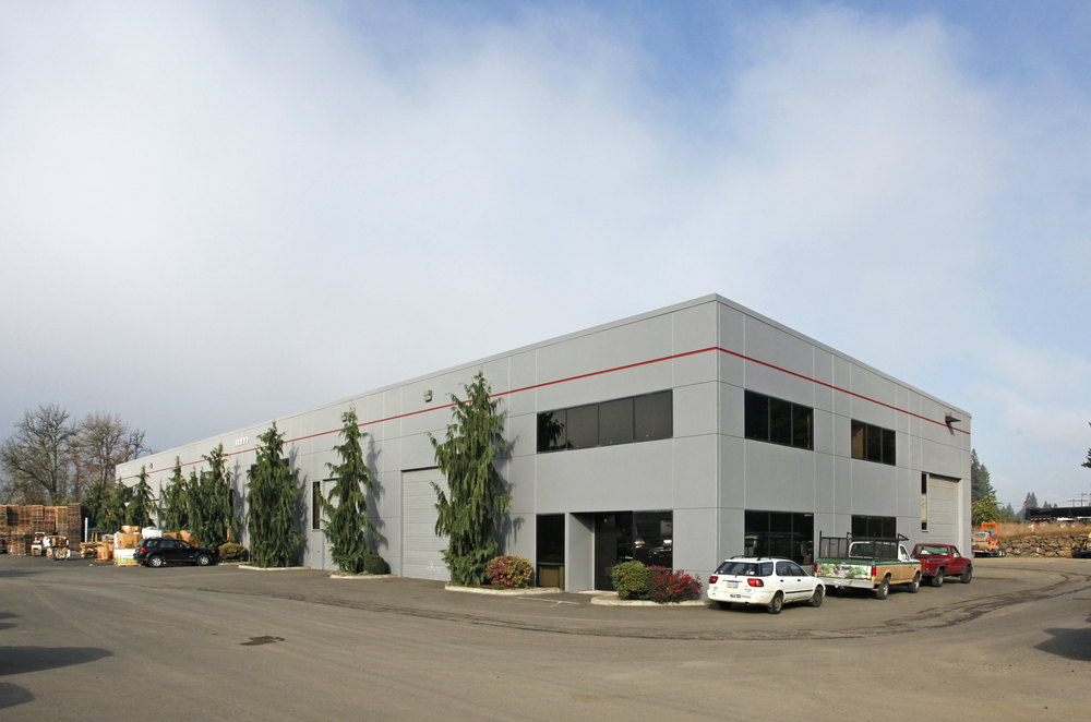4,000 SF Office/Warehouse with Yard Storage