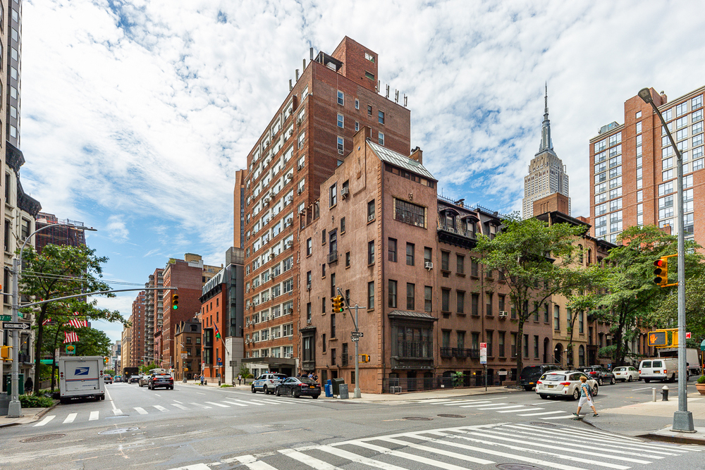 James Nelson Professionals Avison Young Global