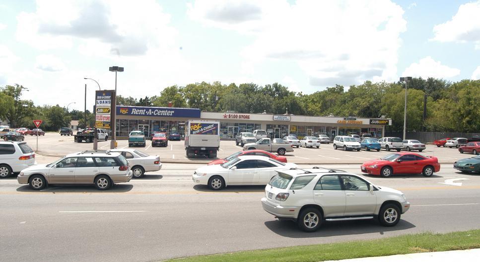 Abram Collin Center 4