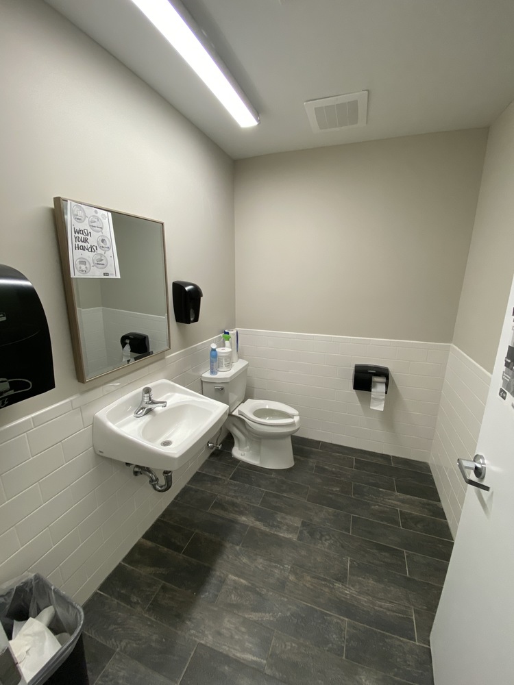 280 Moody Street, photo 9