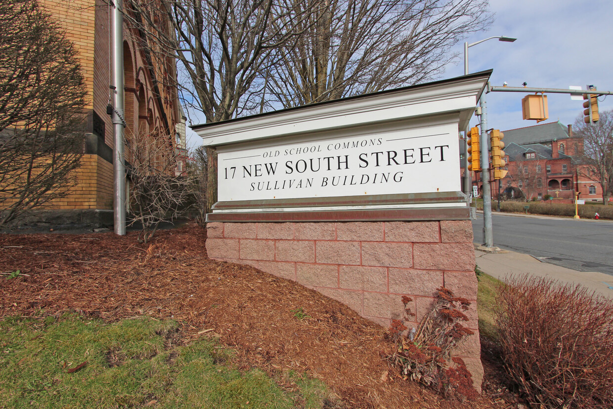 Old School Commons Condominium, photo 3