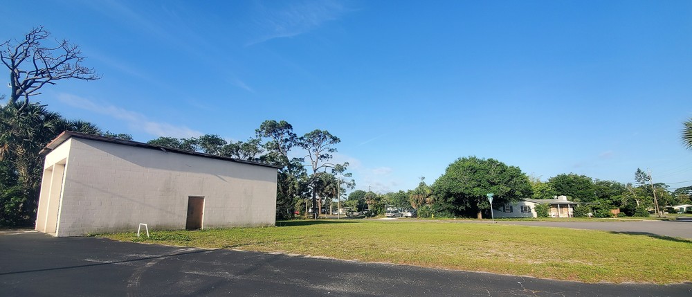 .77+/- Acre Retail Corner on US1  5