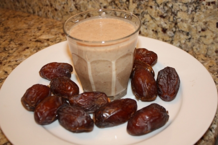 Bodybuilding Date Milk Shake