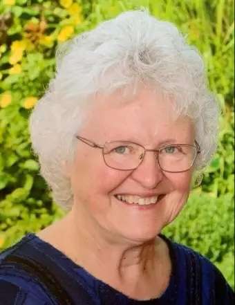 Roberta June Pfadenhauer