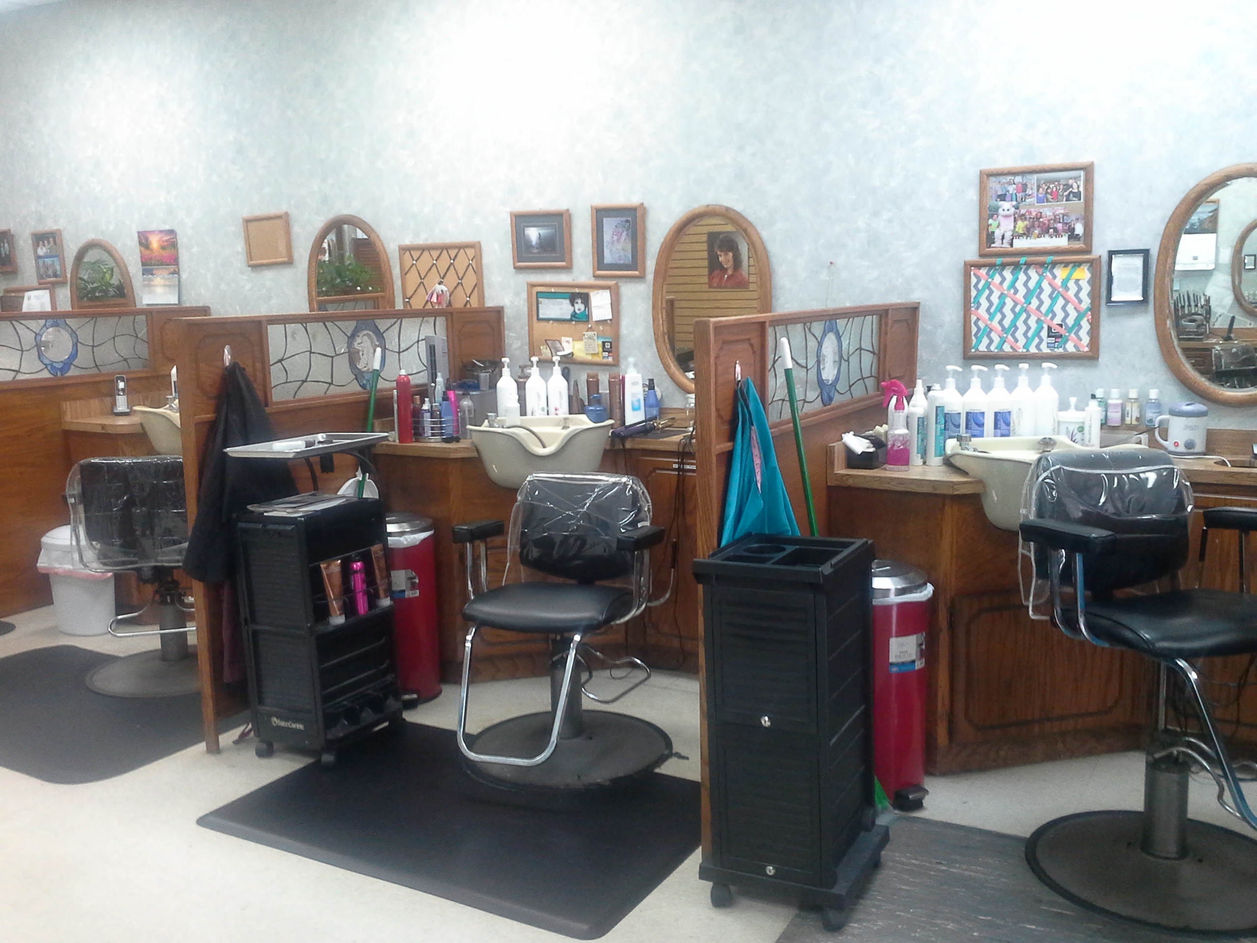  Full Service Beauty Salon