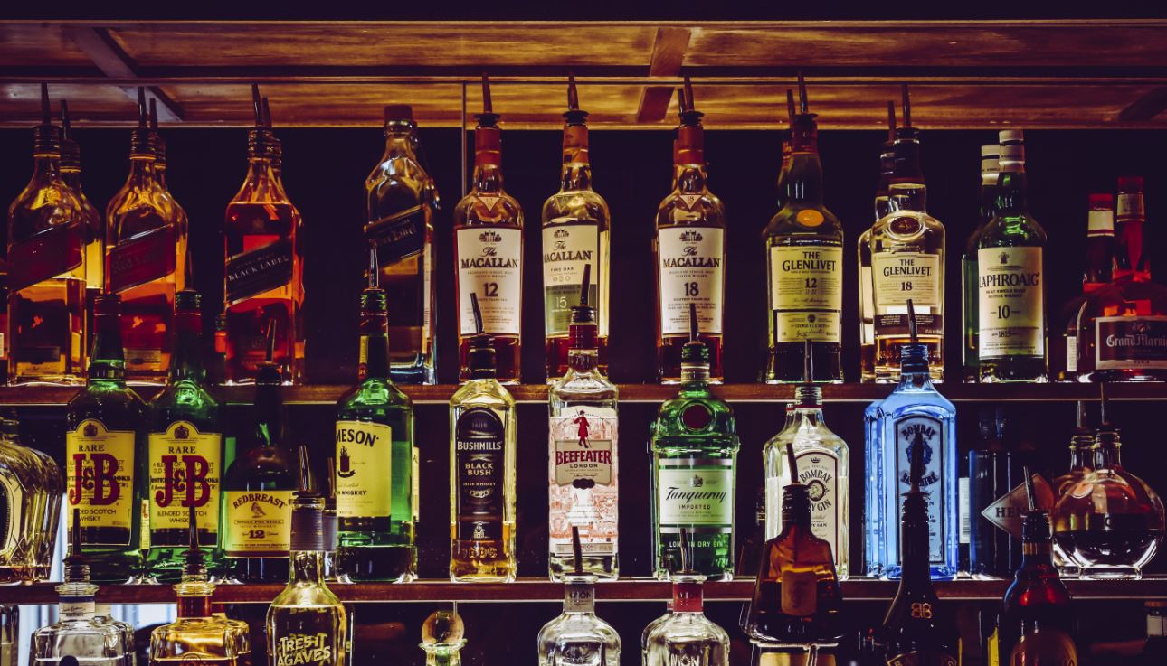 Local Bar / Restaurant / Event Space with Excellent Video Gaming Cafe