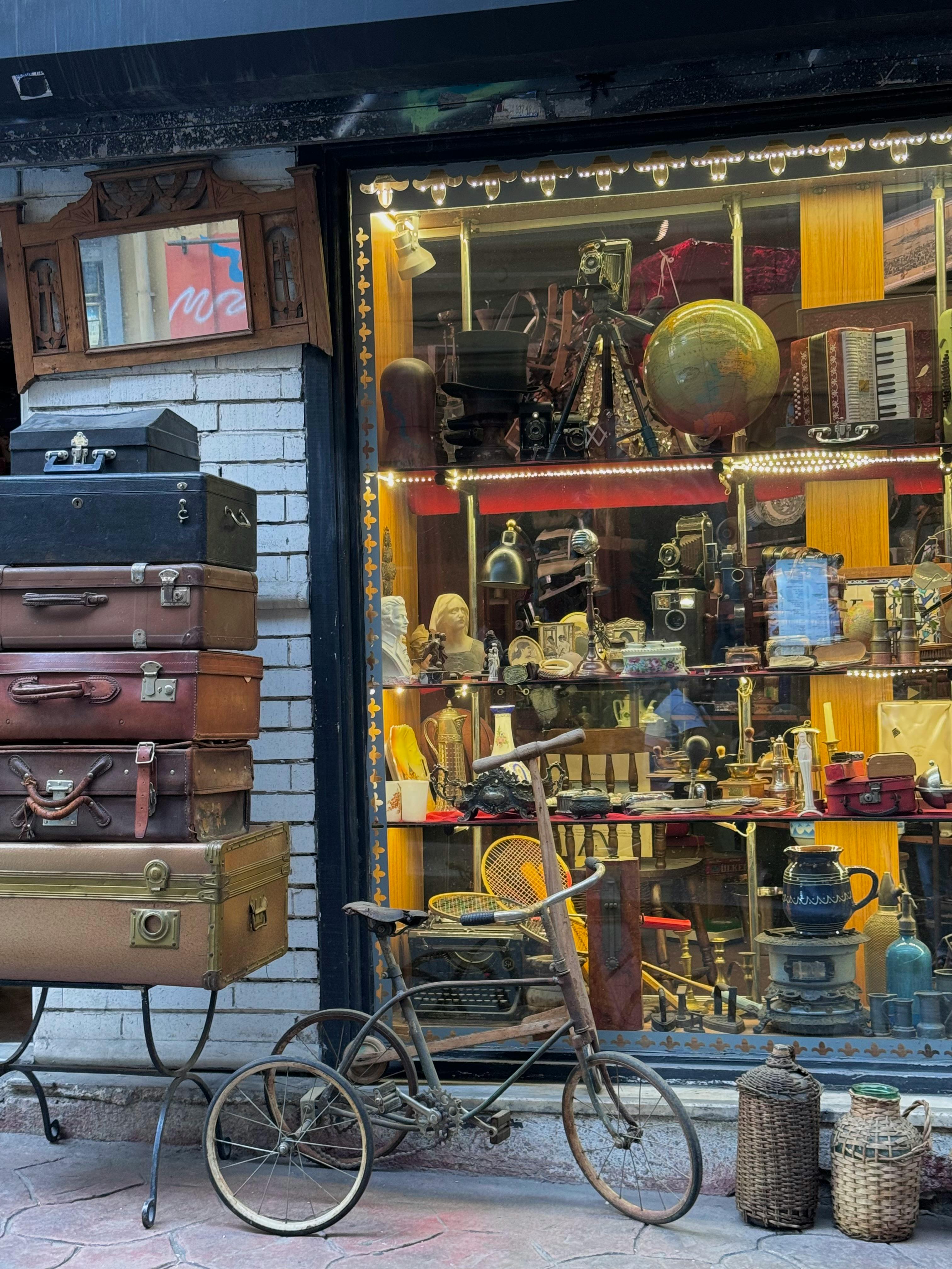 Antique_shop