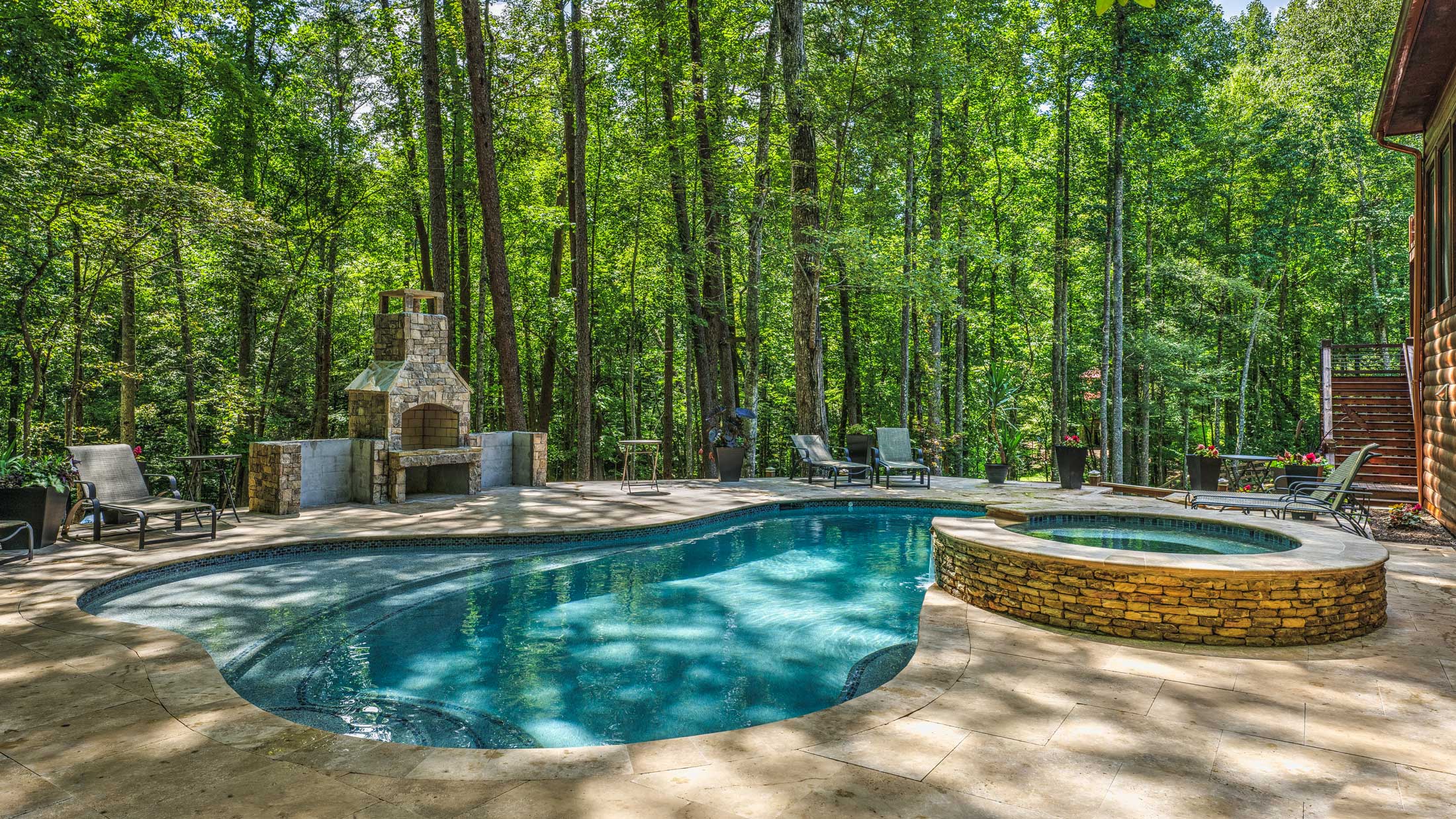 Full-Service Outdoor Living & Luxury Pool Company
