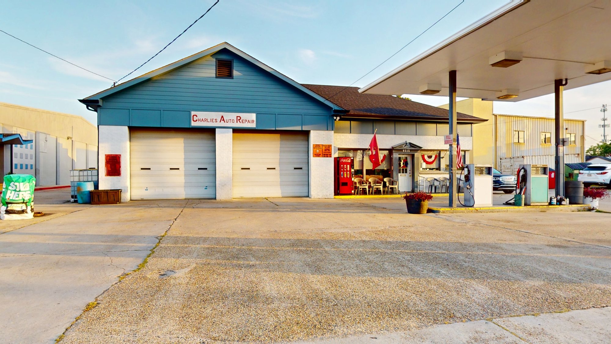 Charlies_auto_repair_harahan_la_storefront