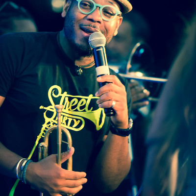 20170930_etienne_320.jpg 20170930_etienne_320.jpg