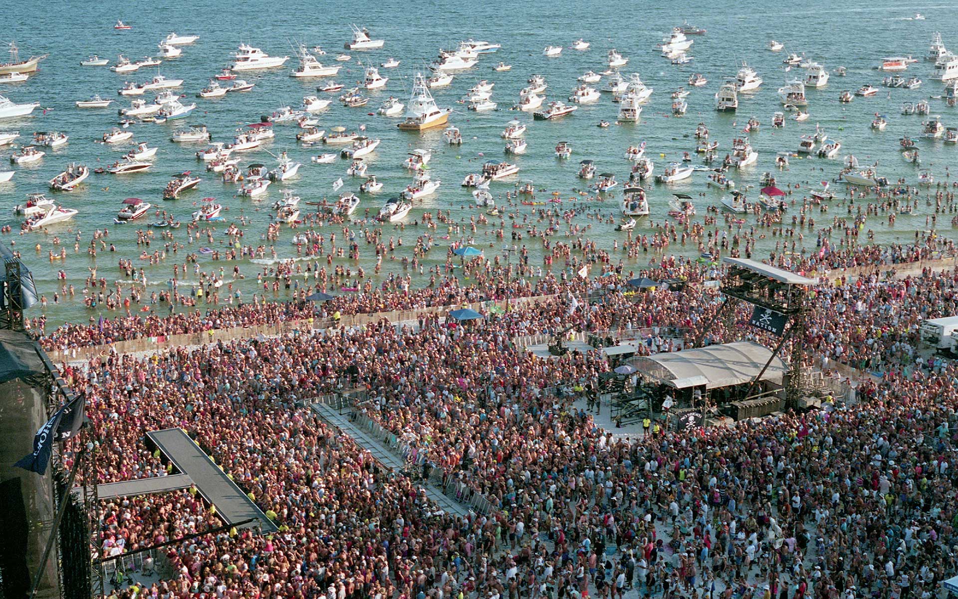 Kenny Chesney Living In Fast Forward