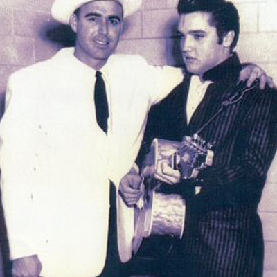 Elvis_Johnny Horton back stage.jpg Elvis_Johnny Horton back stage.jpg