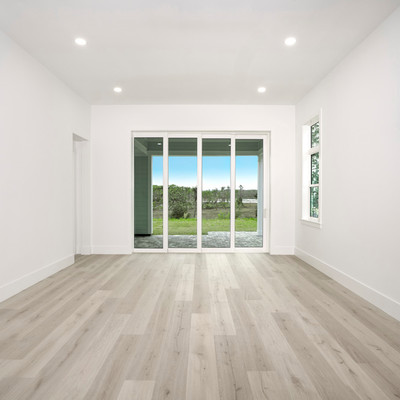 HIGH RES  LMW Vista Mainsail_RHP_04.jpg