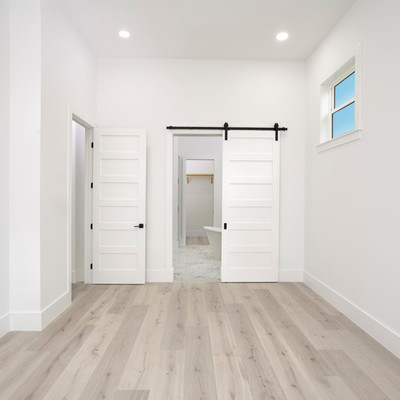 HIGH RES  LMW Vista Mainsail_RHP_05.jpg