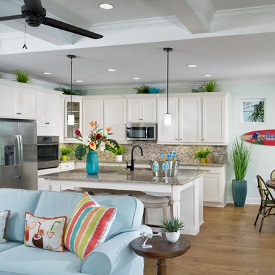 Large kitchen with breakfast bar