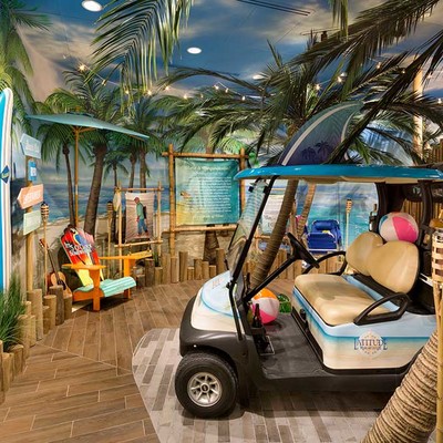 Golf car and advertising banner