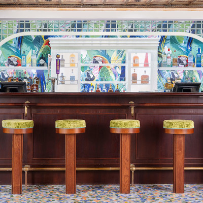 Islander Bar Havana Daydream with mosaic tile