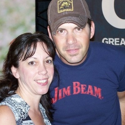 rodney atkins takes a picture with a fan in nashville