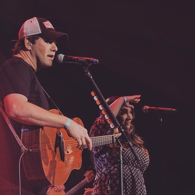 rodney atkins performing