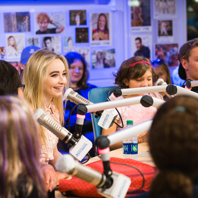 CHCO_Seacrest_SabrinaCarpenter_2ndVisit_2.jpg CHCO_Seacrest_SabrinaCarpenter_2ndVisit_2.jpg