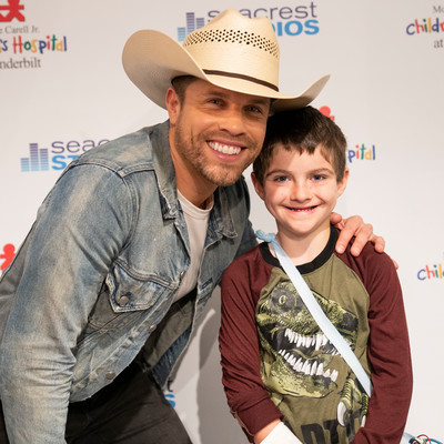 Dustin Lynch032819DSC00041.jpg Dustin Lynch032819DSC00041.jpg