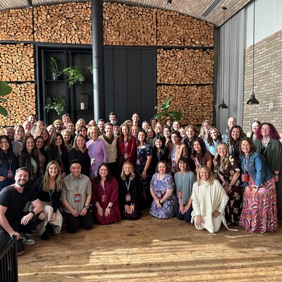 Cocktail Hour_Full Team_07.JPG Cocktail Hour_Full Team_07.JPG