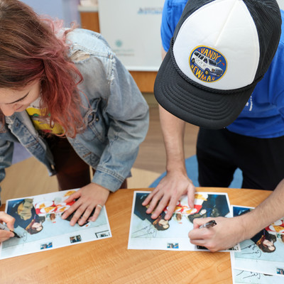 Gracie _ Clyde Autographs.jpg Gracie _ Clyde Autographs.jpg