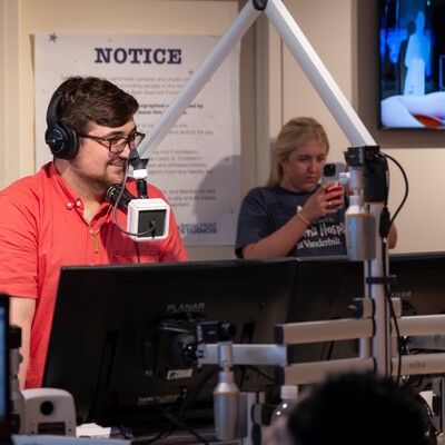 Isaiah_121224_EOS_6646.jpg Isaiah_121224_EOS_6646.jpg