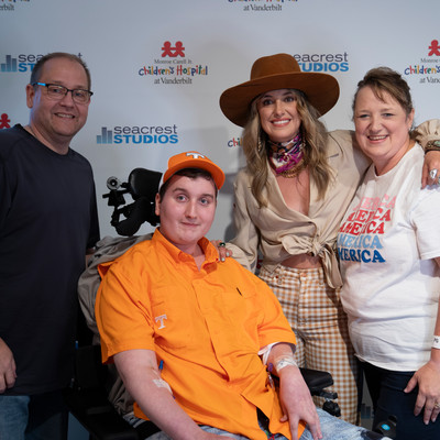 Lainey Wilson_070723_DSC09497.jpg Lainey Wilson_070723_DSC09497.jpg