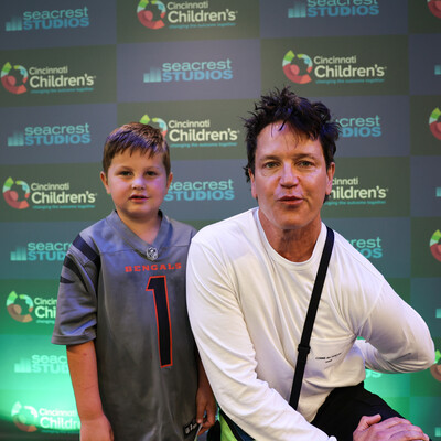 StephanJenkinsVisit_08.jpg StephanJenkinsVisit_08.jpg