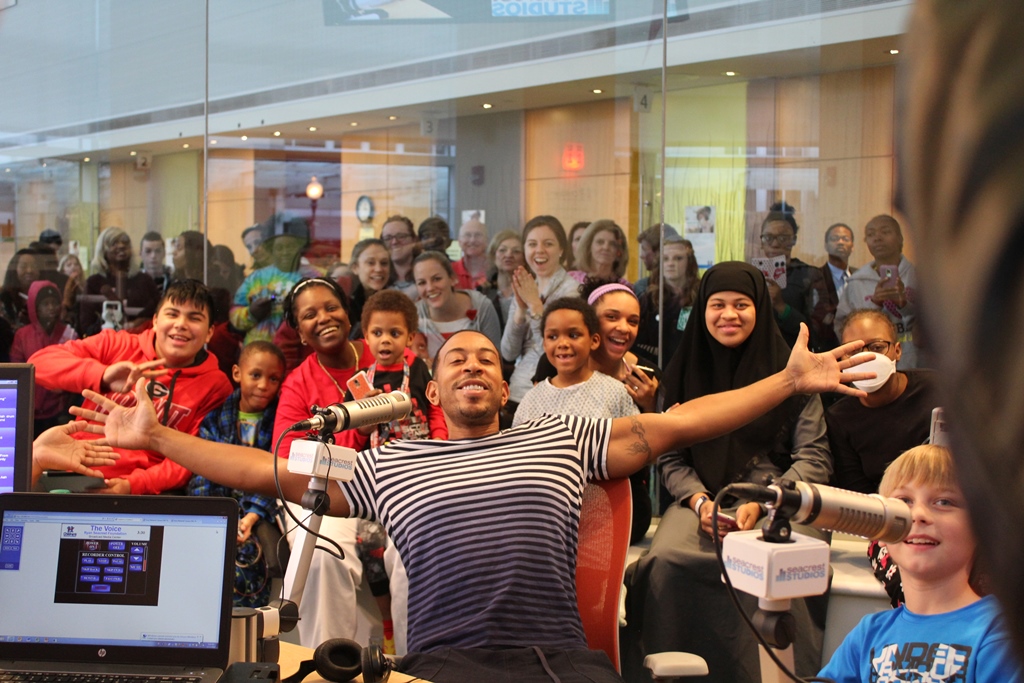 Seacrest Studios Atlanta Has A Very Merry Ludacrismis!