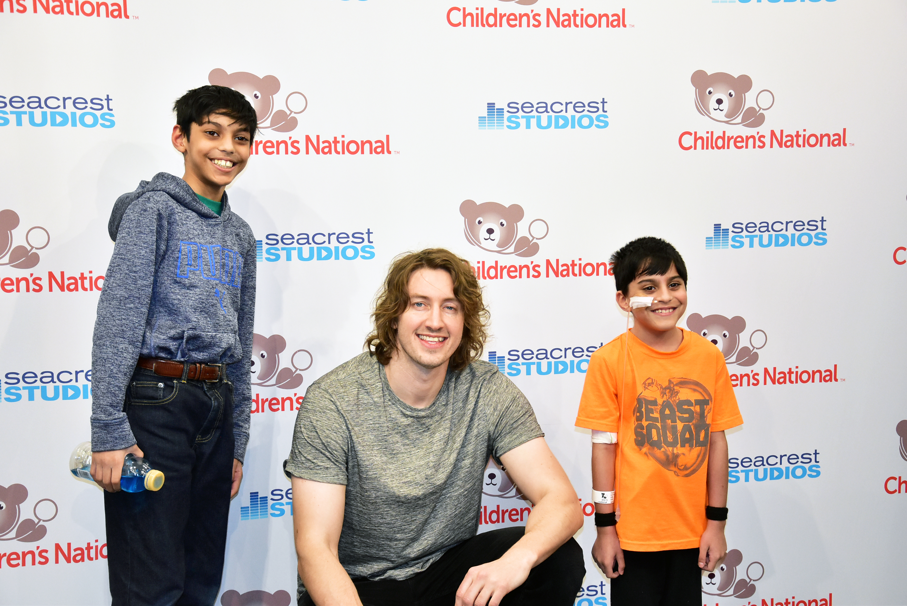 Dean Lewis Plays Name That Song At Seacrest Studios!