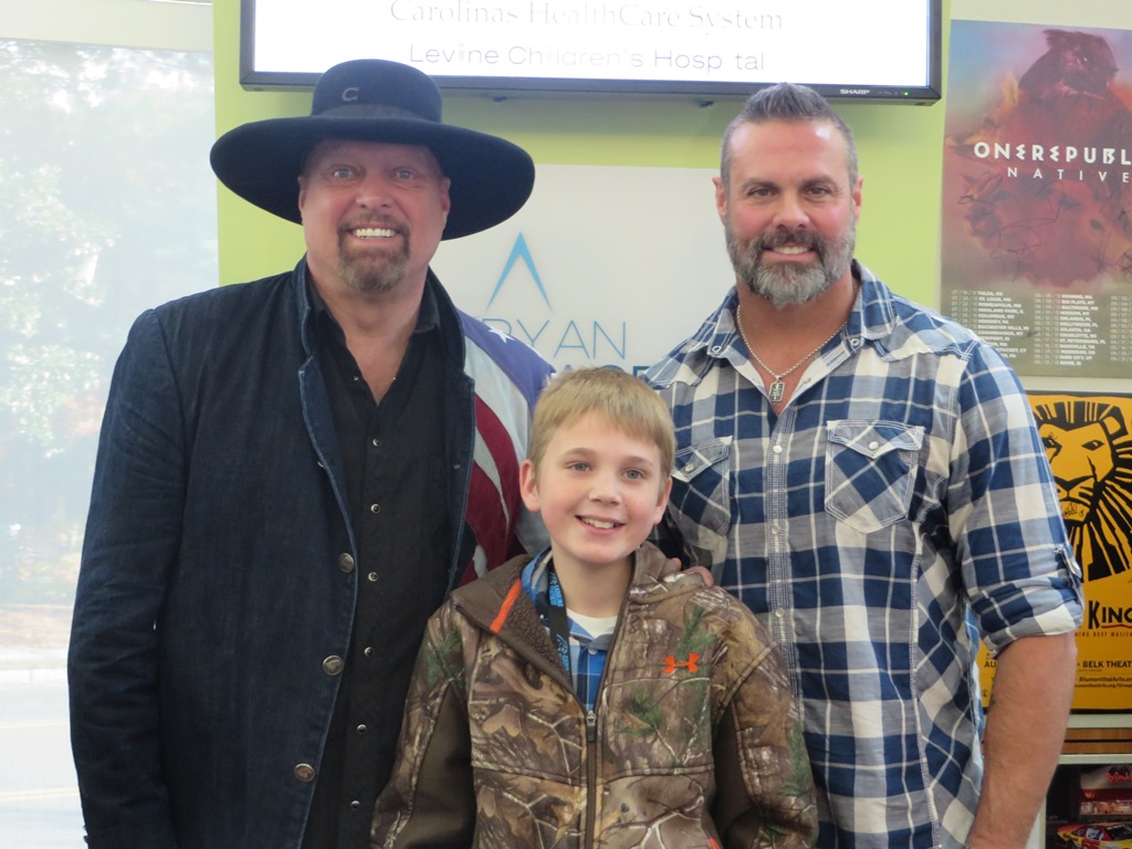Montgomery Gentry Spins A Tale At Seacrest Studios