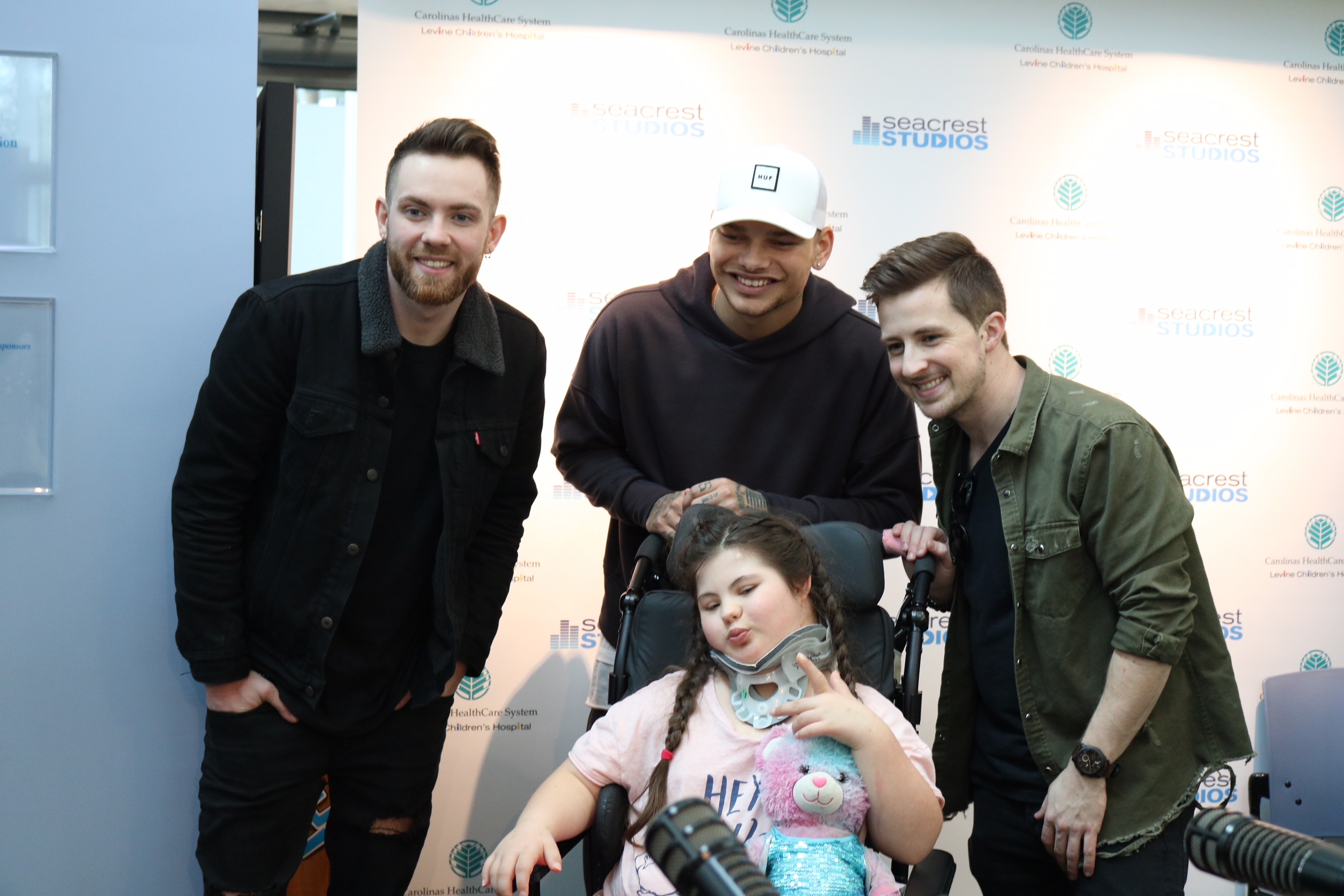 Levine Children's Hospital Welcomes Kane Brown to Seacrest Studios