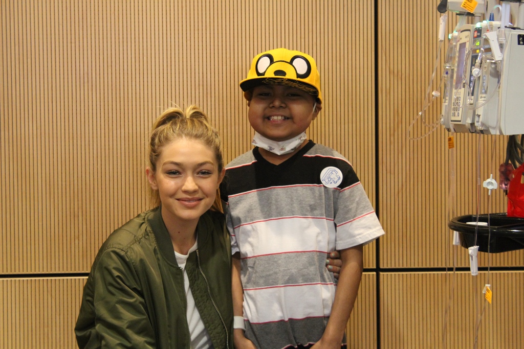 Gigi Hadid Makes Patients Smile At Seacrest Studios