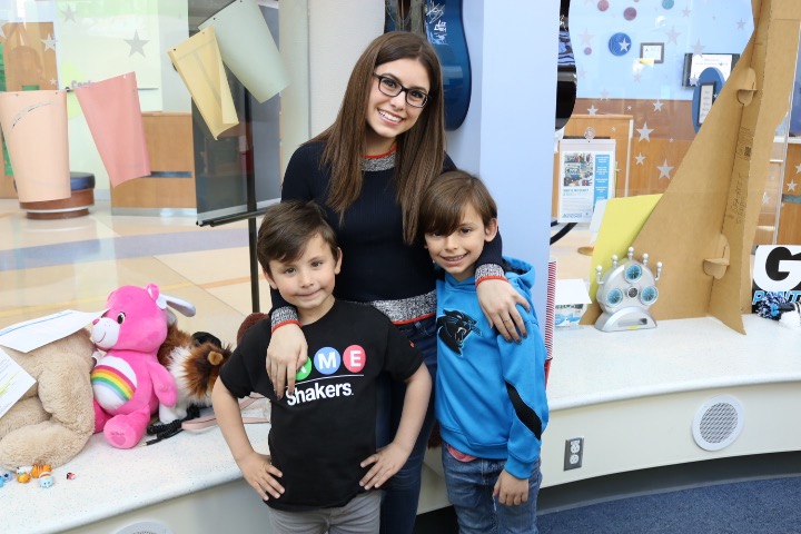 Madisyn Shipman Talks About "Game Shakers' At Seacrest Studios!