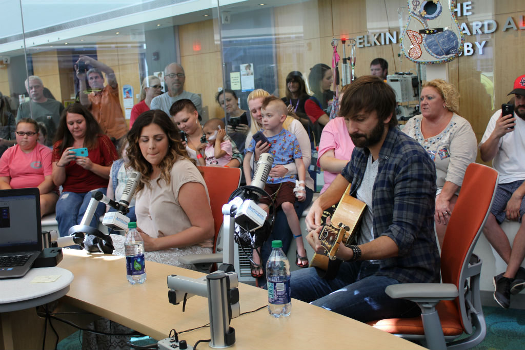 Lady Antebellum Sings With Patients At Children's Healthcare of Atlanta!