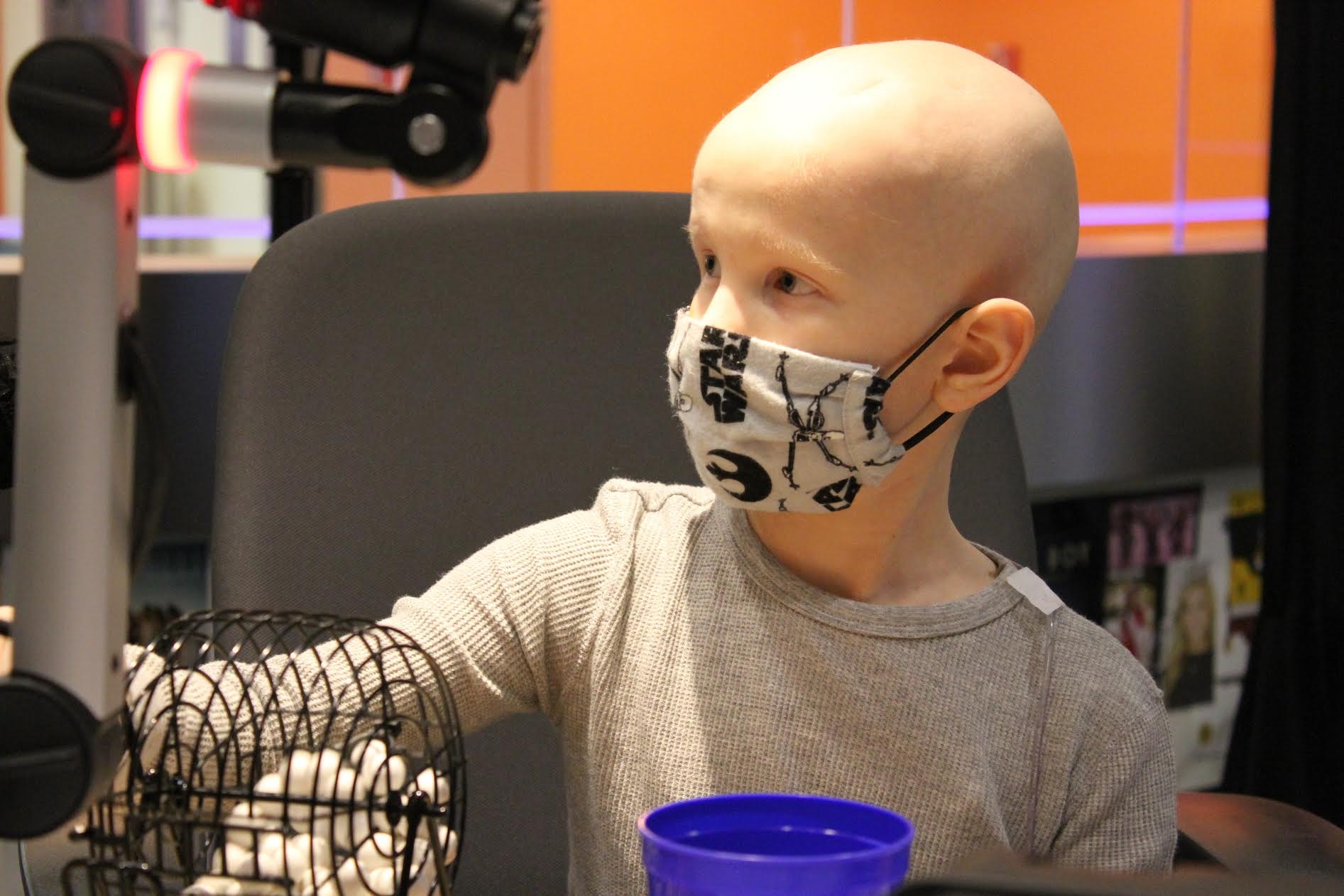 Brett Eldredge Wraps at Vanderbilt Children's!