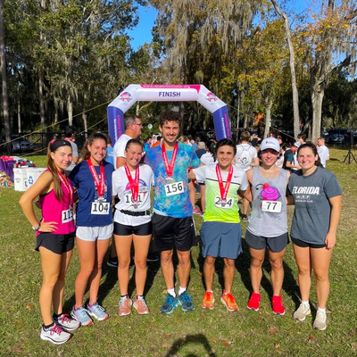 22 race_UF tri team.jpg 22 race_UF tri team.jpg